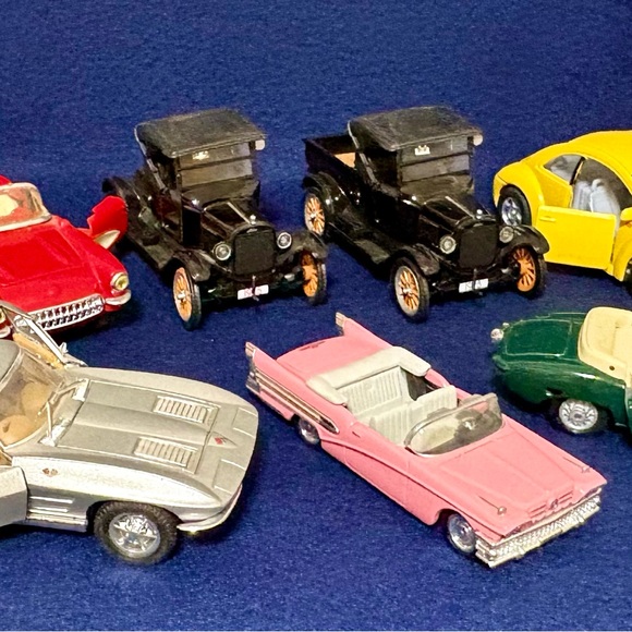 Other - Vintage Style Pink Convertible Toy Car for Kids
